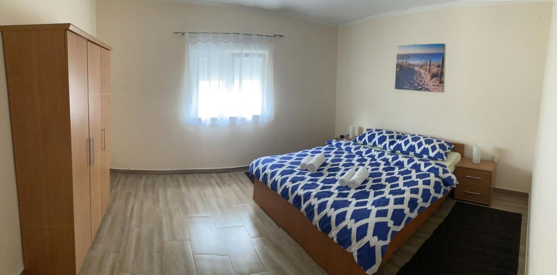 Apartman Turanj Exterior photo